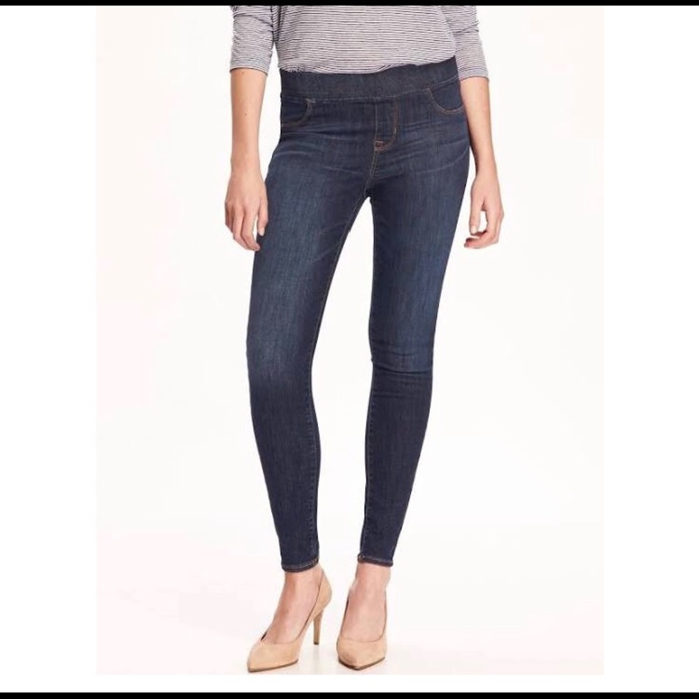 Old Navy dark wash built in sculpt regular jeans